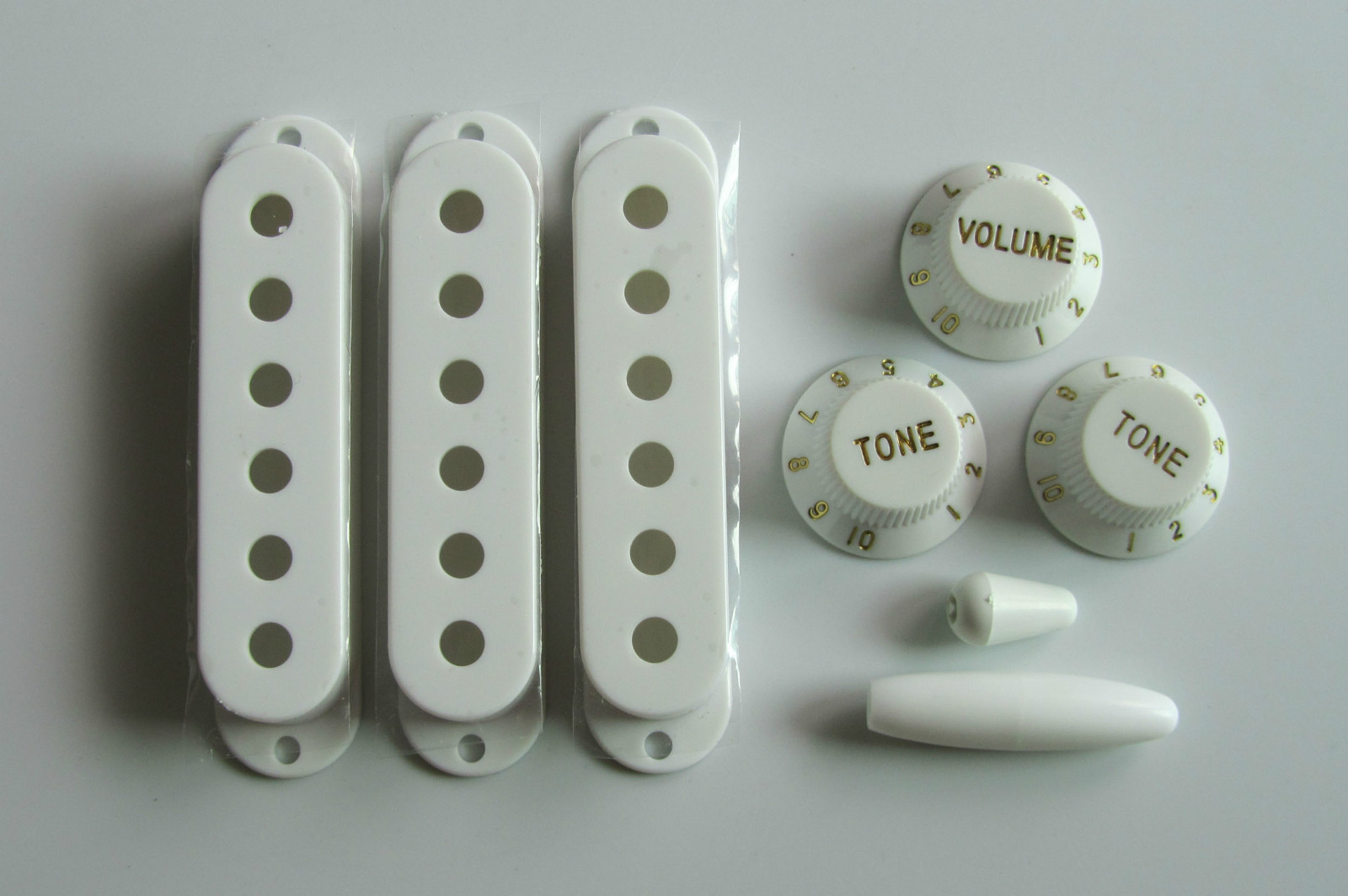 ST Pickup Covers Strat Knobs Switch,Trem Arm Tip White