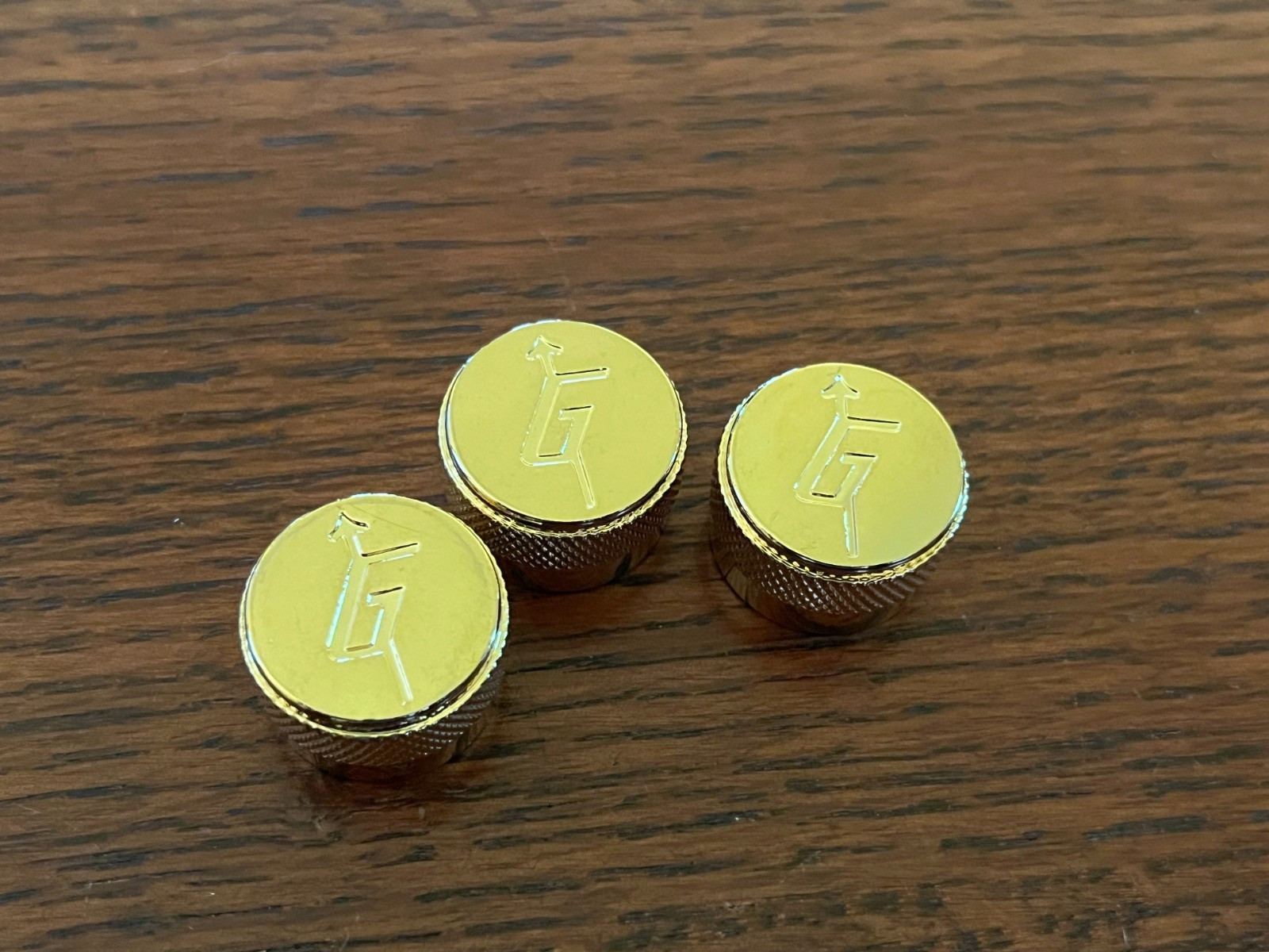 set Gretsch gold guitar knobs