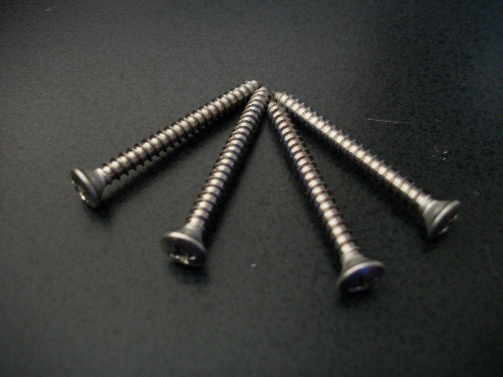 4 x Stainless Steel Guitar Neckplate Screws 1-3/4″ x #8 Long Nice Guitar Parts