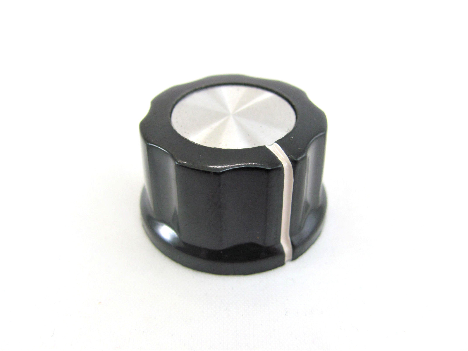 3x 1″ Knob w/Skirt & Aluminum Insert 1/8″ Shaft – Raytheon TSA90-3WL-1 Free Ship