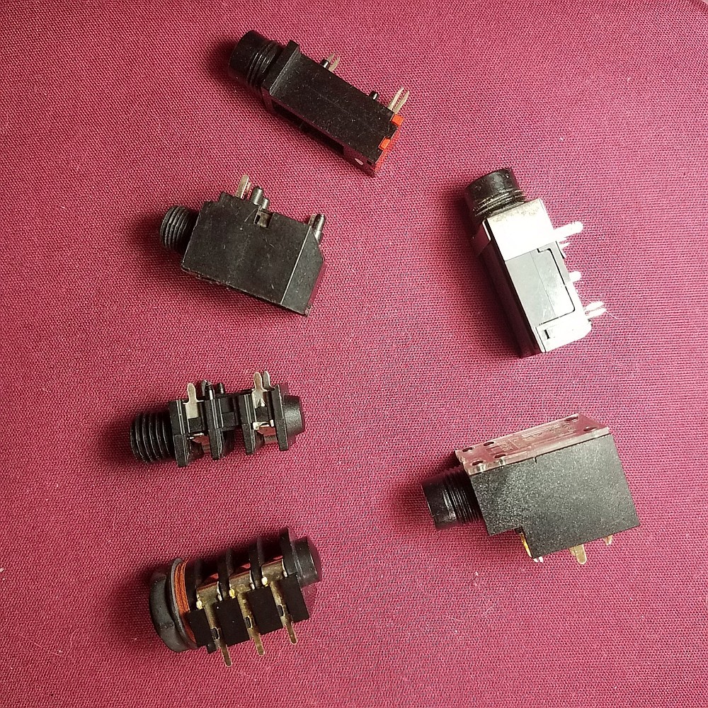 Various Input Jacks 6 pieces – pc mount – Guitar amplifier / synth