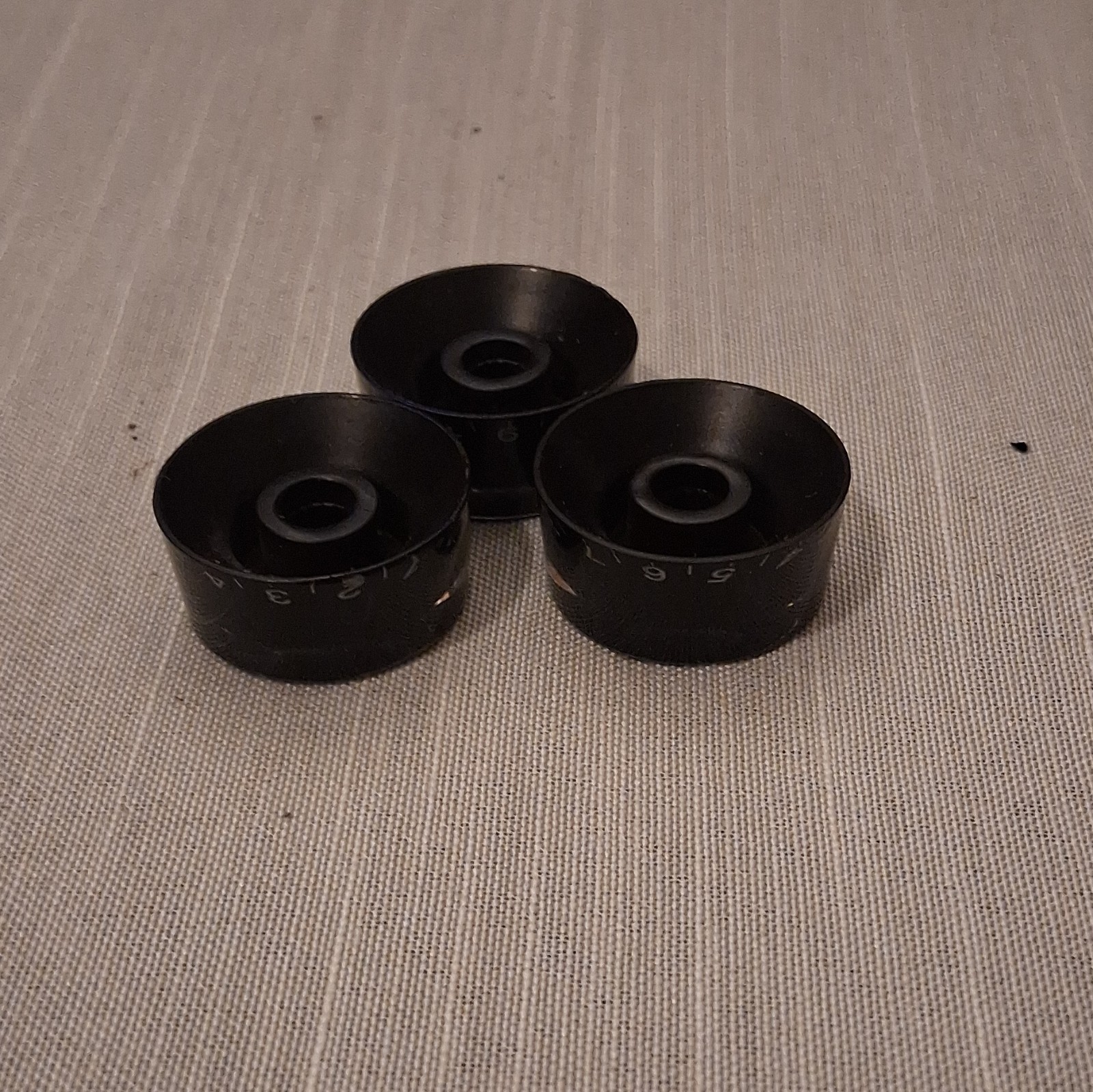 Set of 3 Black Numbered Control Knobs Electric Guitar Speed Knobs