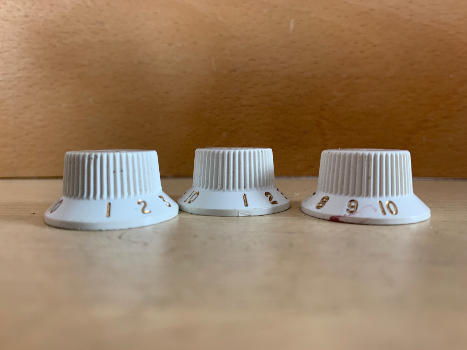 Lot Set of 3x Stratocaster Control KNOB COVER Replacement Parts White Gold 5.5mm