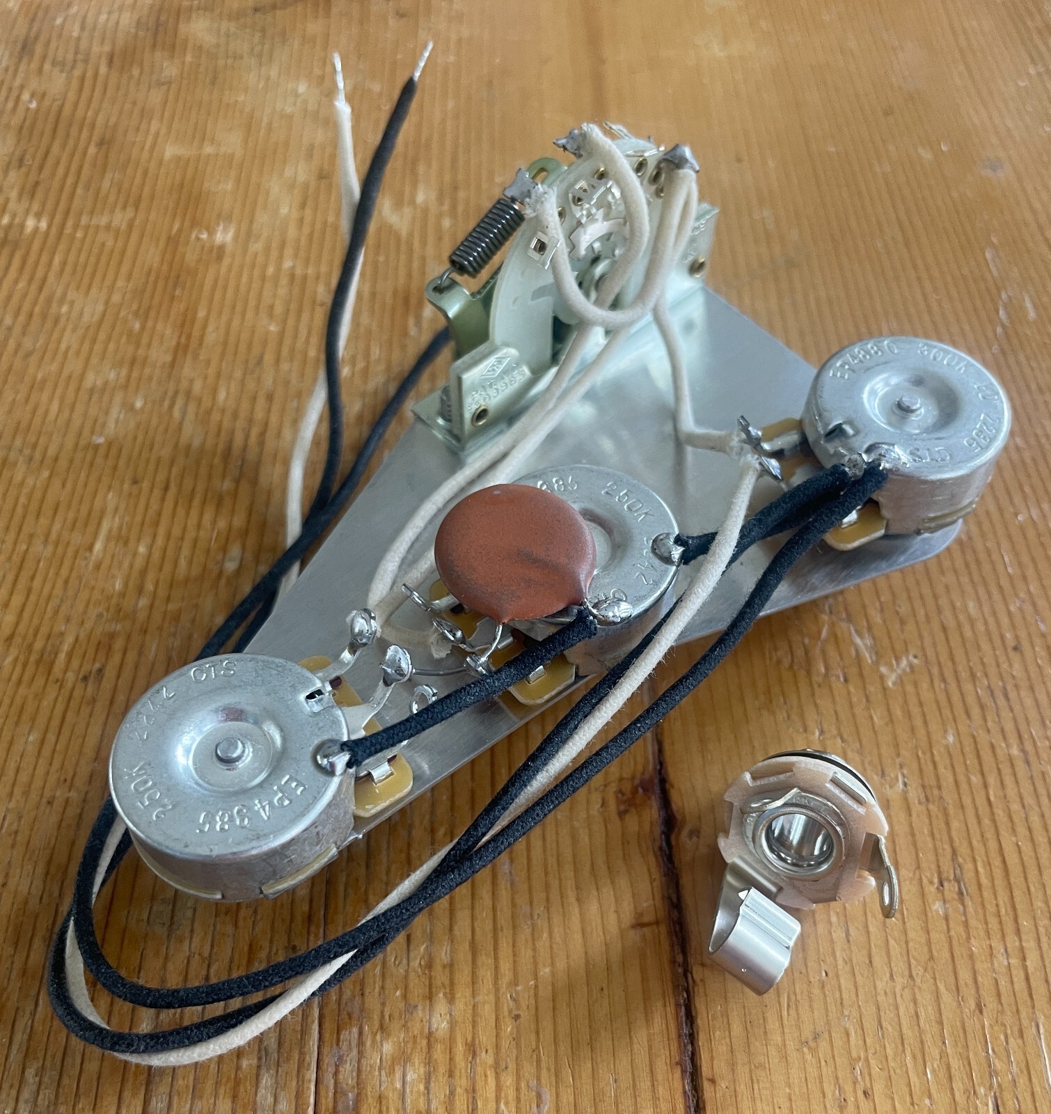 Eric Johnson Wiring Harness for Fender Stratocaster 300k CTS Pot .1uf Cap CRL 5