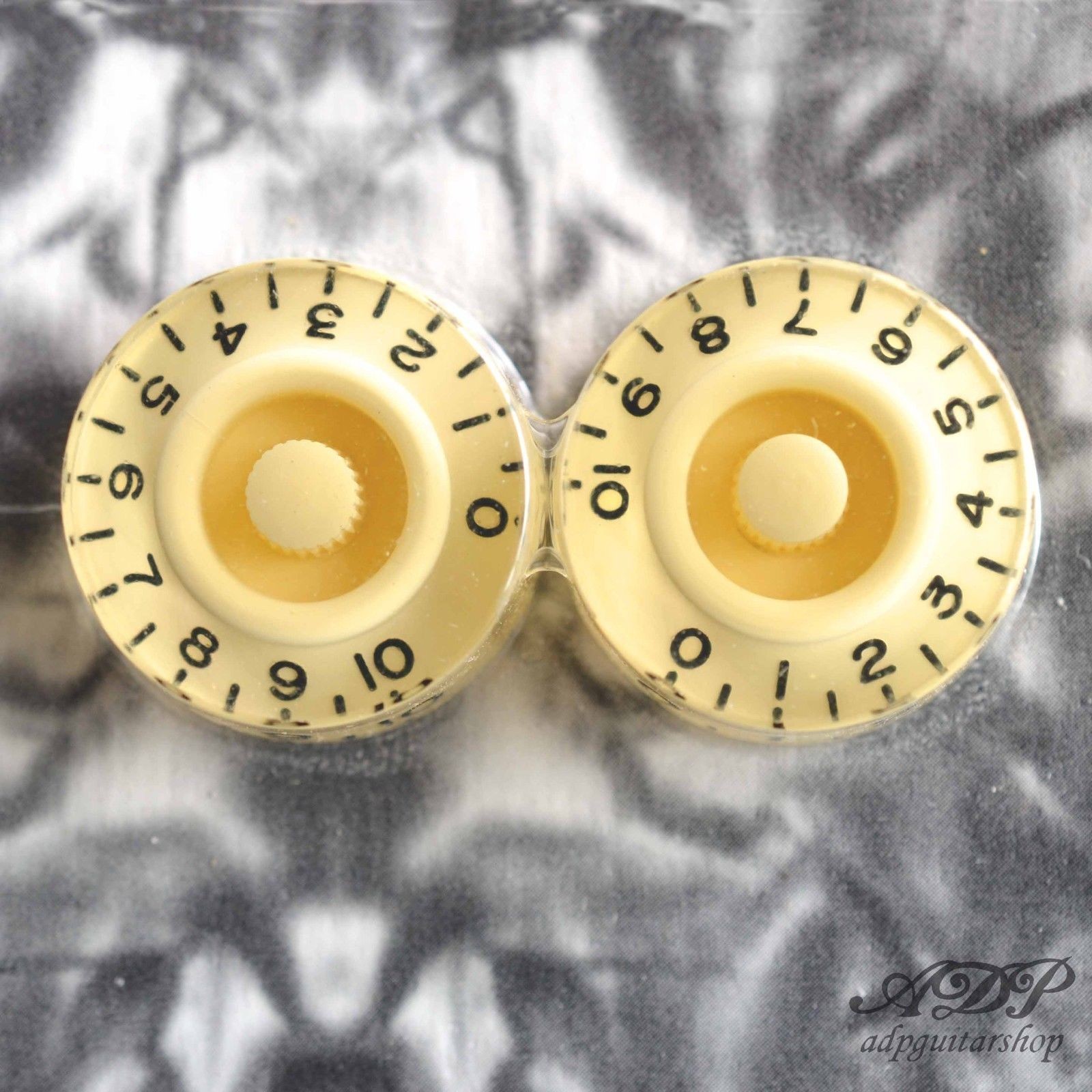 2 Vintage-style Cream Speed Knobs inchSize 24 splines shaft for Gibson LP SG