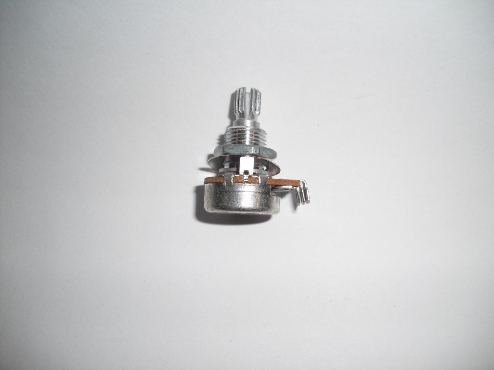 Alpha Short Split Shaft 250K MINI Guitar Potentiometer Pot EP 0185