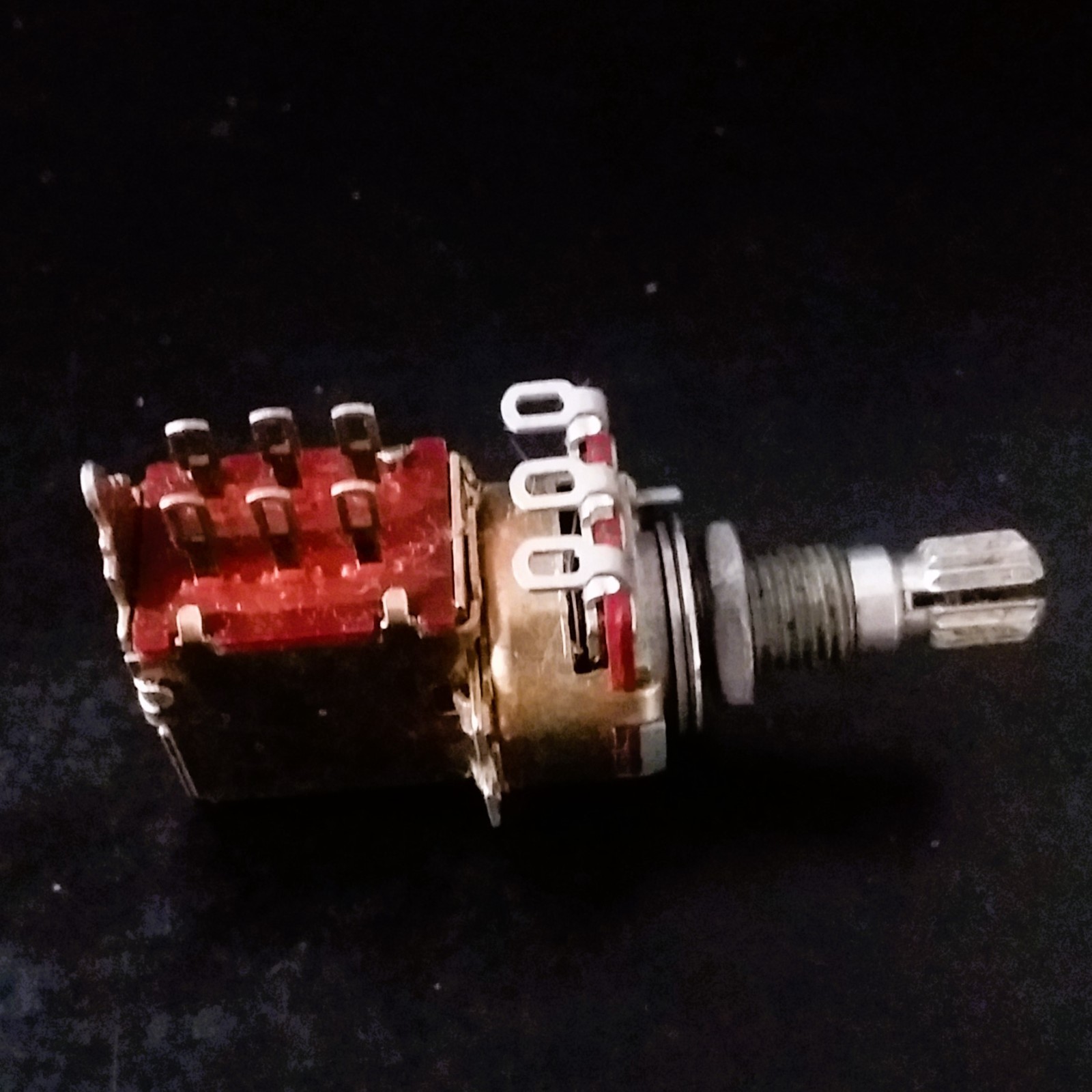 Vintage NOS 250k push pull potentiometer