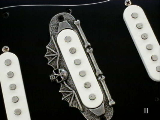 1 SKULL SINGLE COIL PICKUP RING fits fender stratocaster strat guitar HAND MADE!