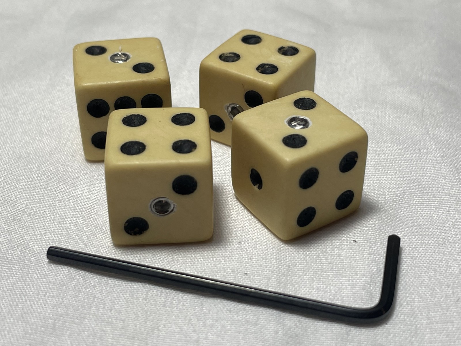 IVORY CREAM Aged Relic Dice Control Knob Set of 4 NEW Guitar Bass Volume Tone