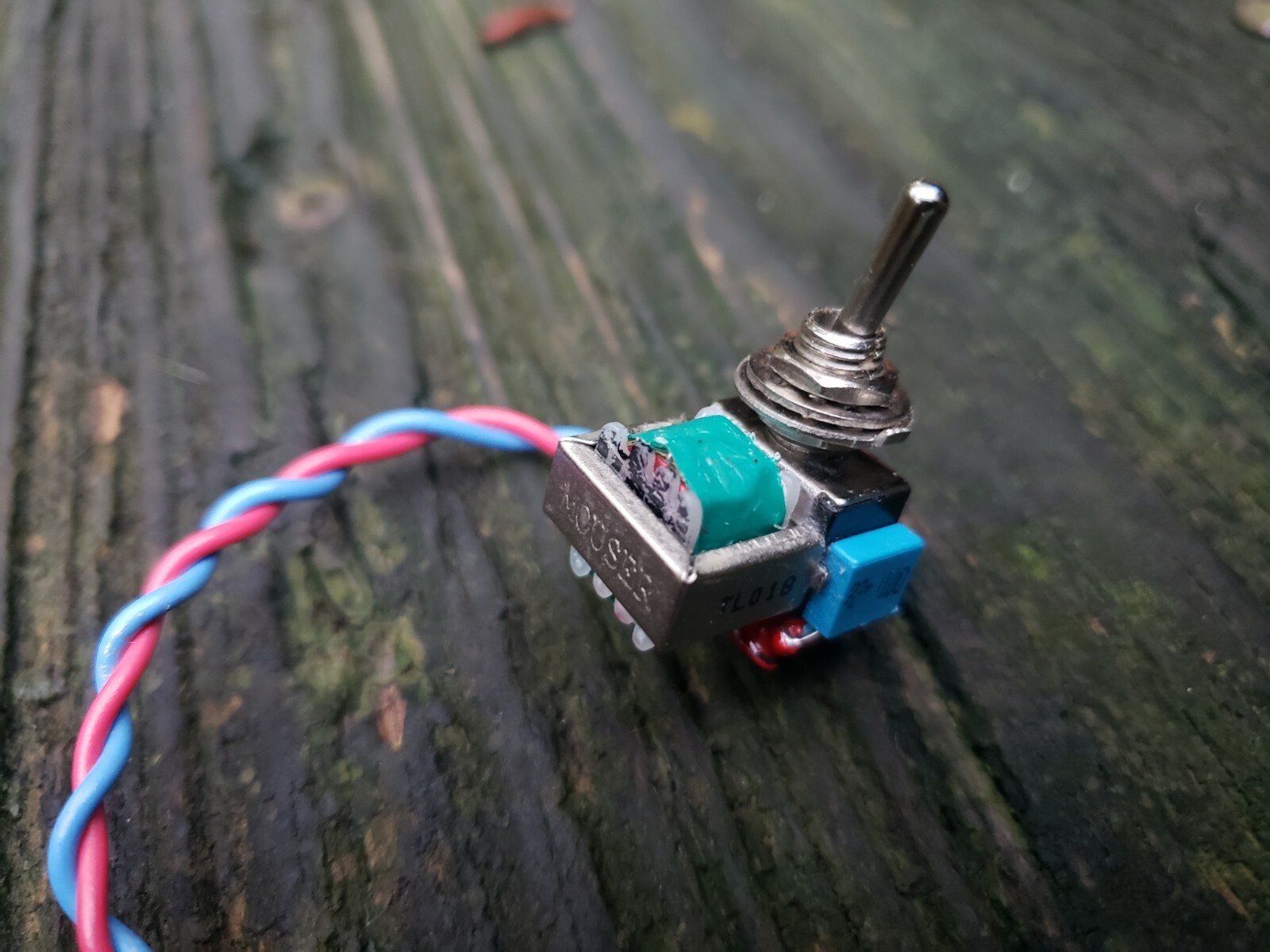 Custom Mid Scoop Switch For Guitar ( No Battery needed) Kellingsound