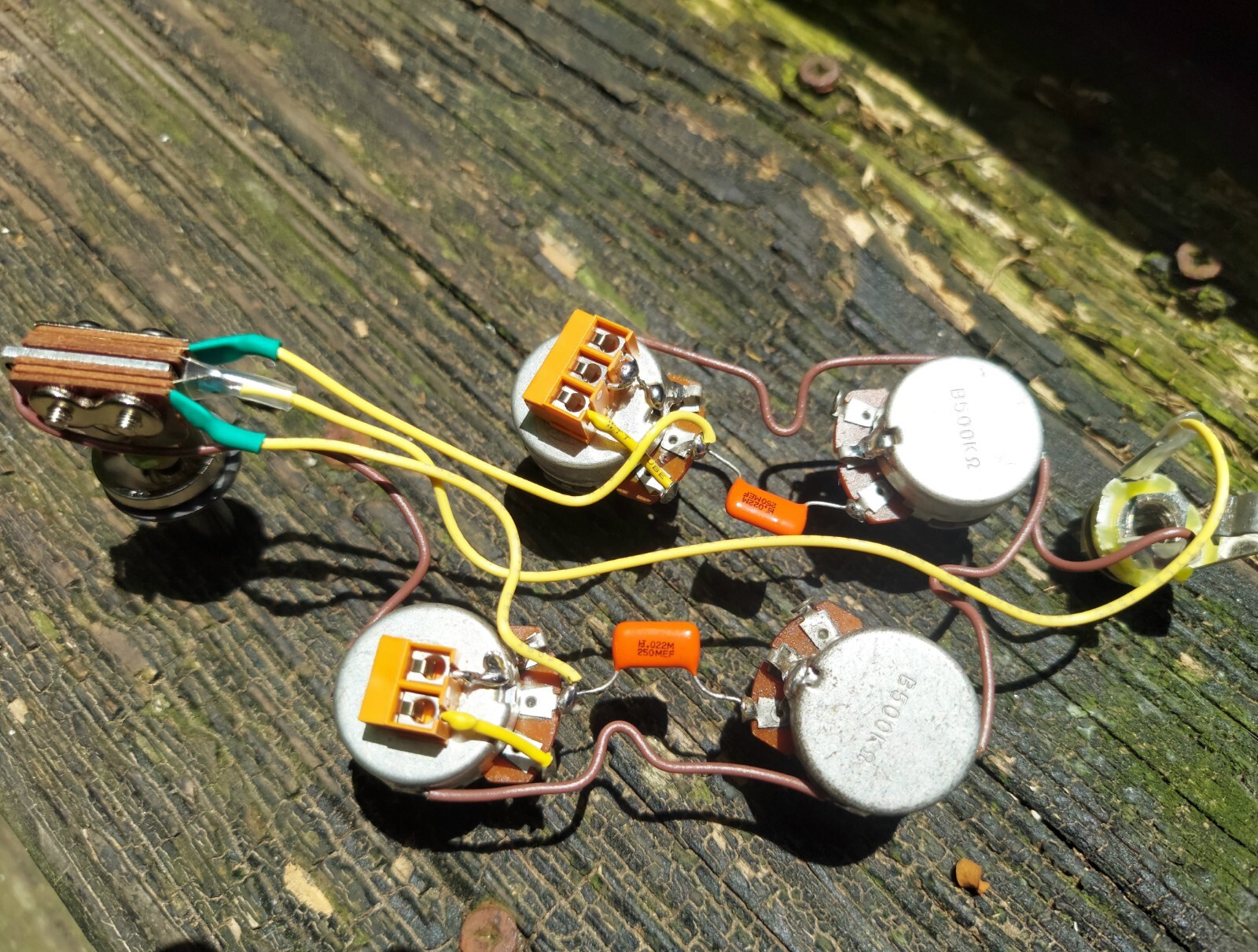 Solderless Epiphone 335/Dot 50s Harness 500k Alpha 5/16 Shafts .022 Orange Drop