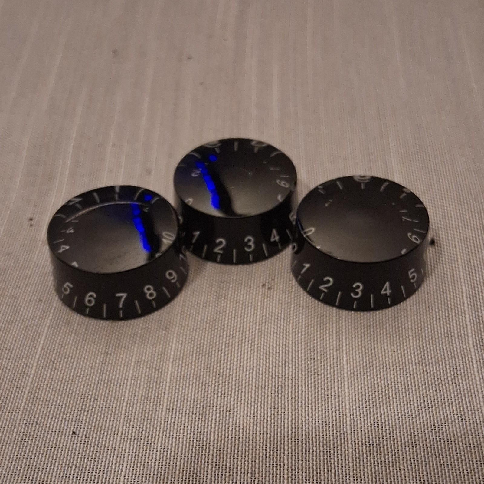 Set of 3 Black Numbered Control Knobs Electric Guitar Speed Knobs