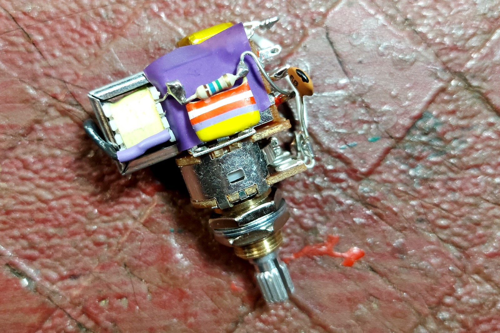 3 Way Tone Pot For Humbuckers Fixed Wah ,Bass Cut , .022 Main cap KellingSound