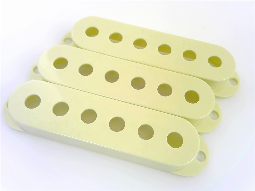 True Custom Shop® Aged Mint Pickup Covers for Fender Strat Fits USA Vintage 52mm