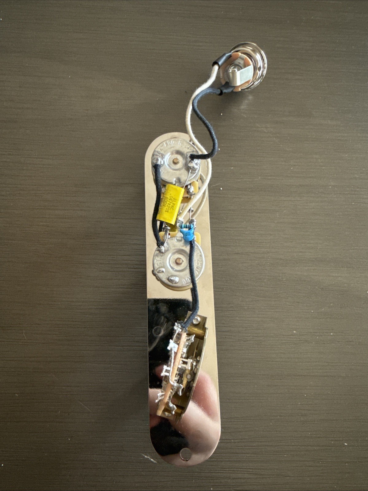 Hand-wired Tele Wiring Harness – 3 Way Oak | CTS | TBC | “Phonebook” Cap