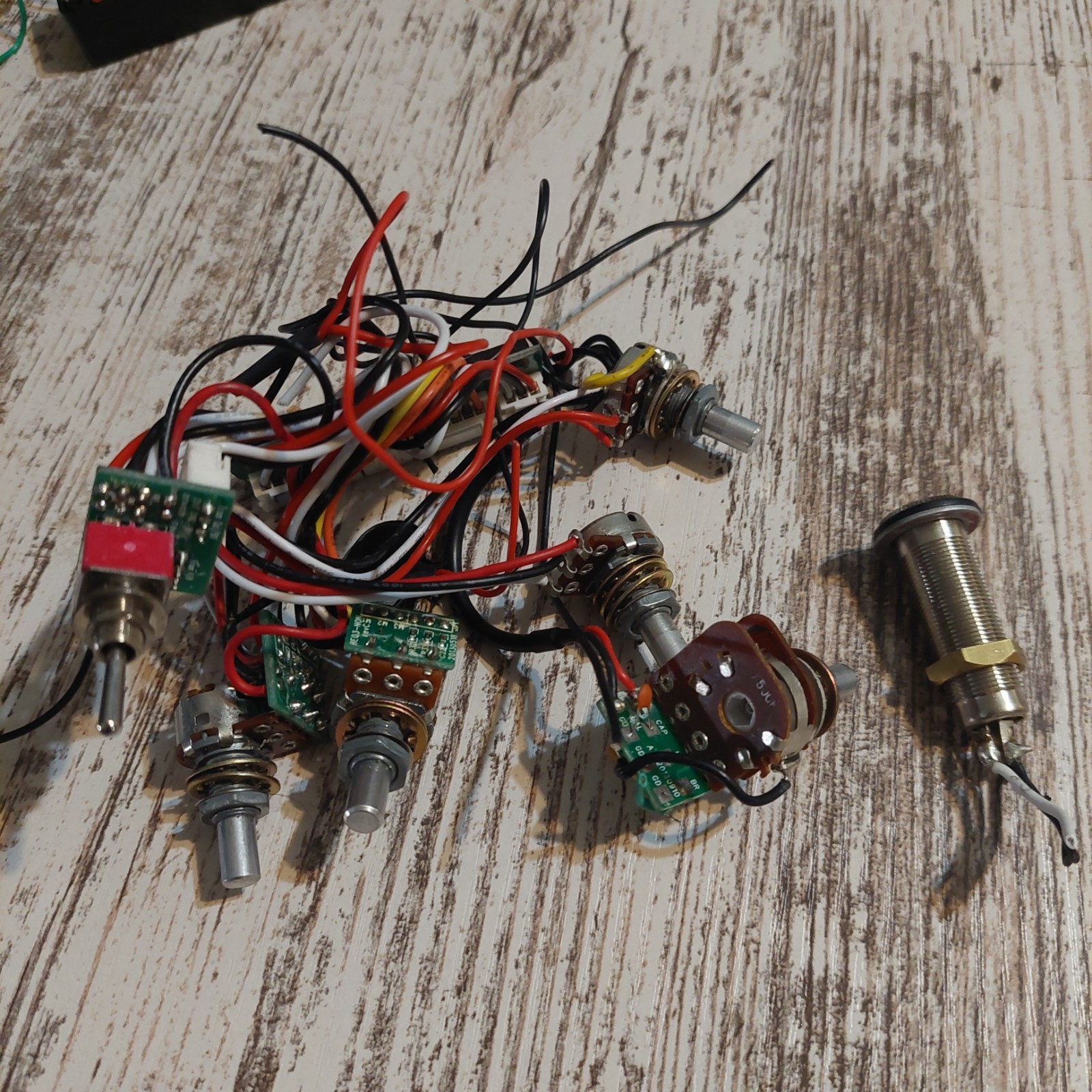 Ibanez EQB-IIIS 3-band EQ with bypass Electronics Wiring Harness off SR756