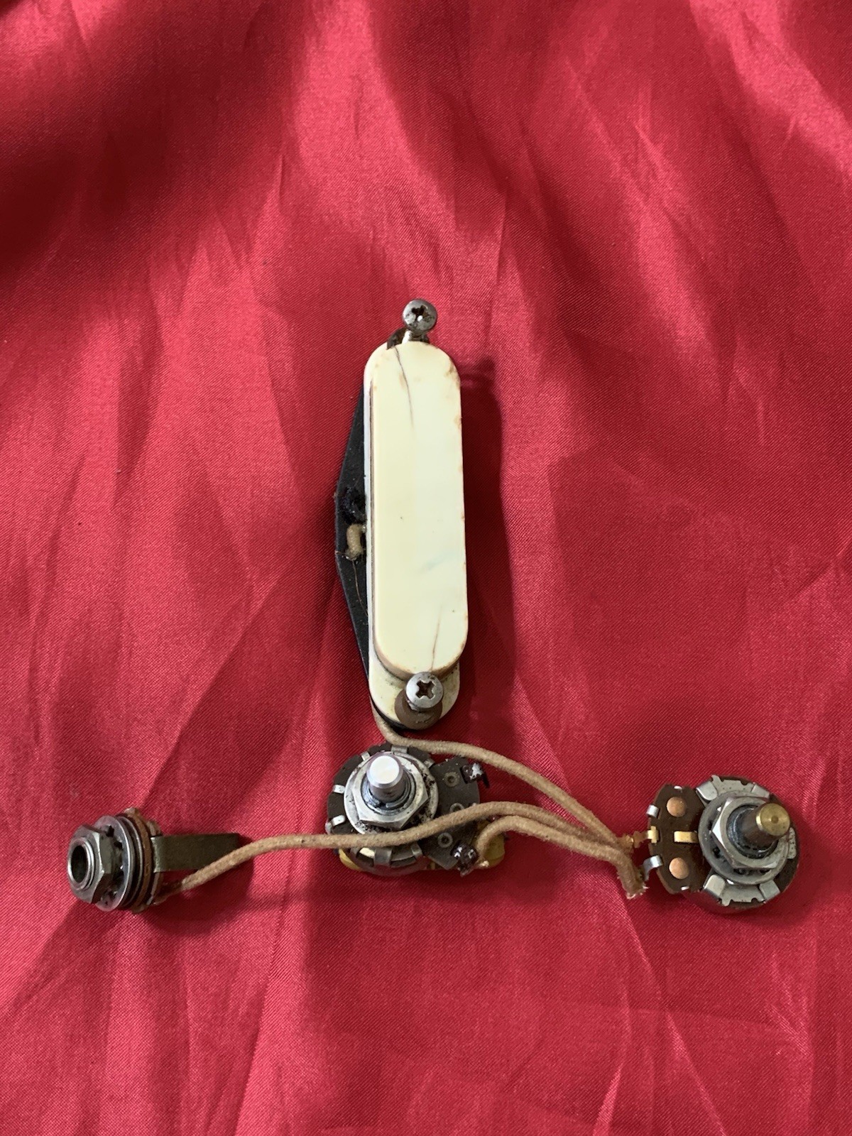 1961 Fender Studio Deluxe Steel Guitar Pickup Harness Pots Jack Vintage Part