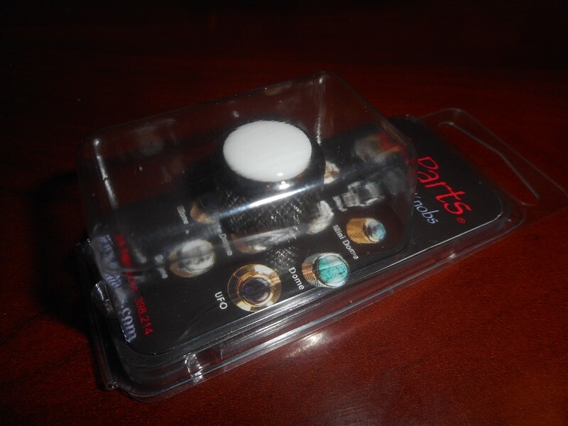 NEW Q-Parts Dome Knob, ACRYLIC WHITE ON BLACK CHROME, KBD-0034