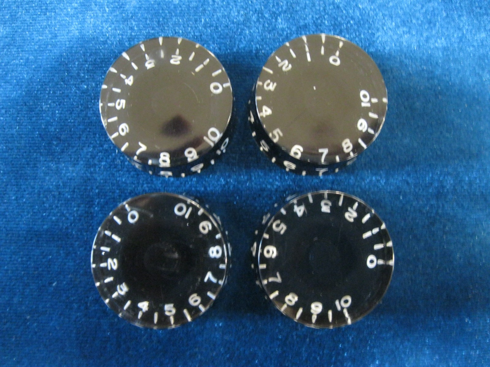 4 Vintage Mid-Late 1980’s Gibson Black Speed Knobs Les Paul ES-335 SG Flying V