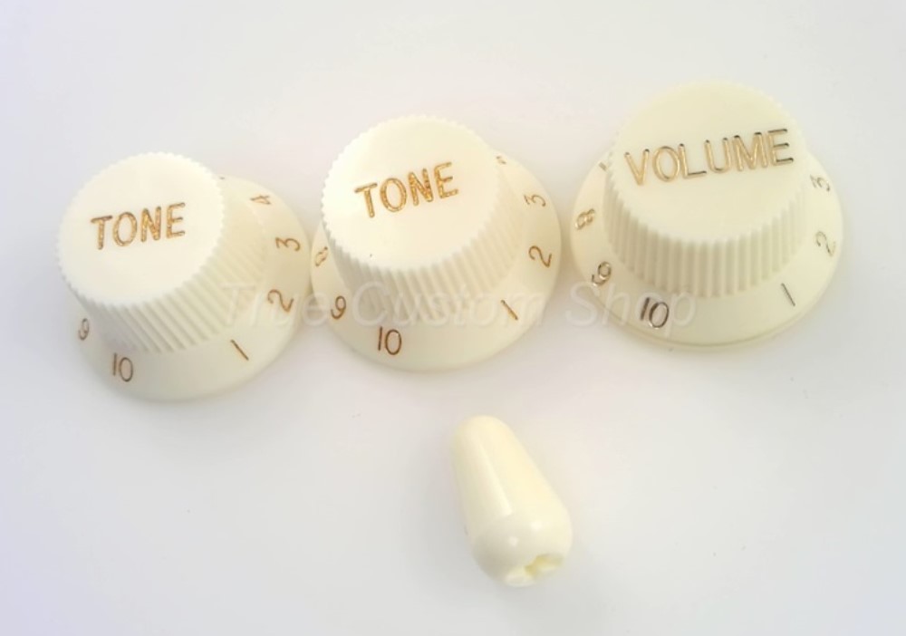 True Custom Shop® Parchment Knobs & Switch Tip Set for Fender Strat 1 Vol 2 Tone
