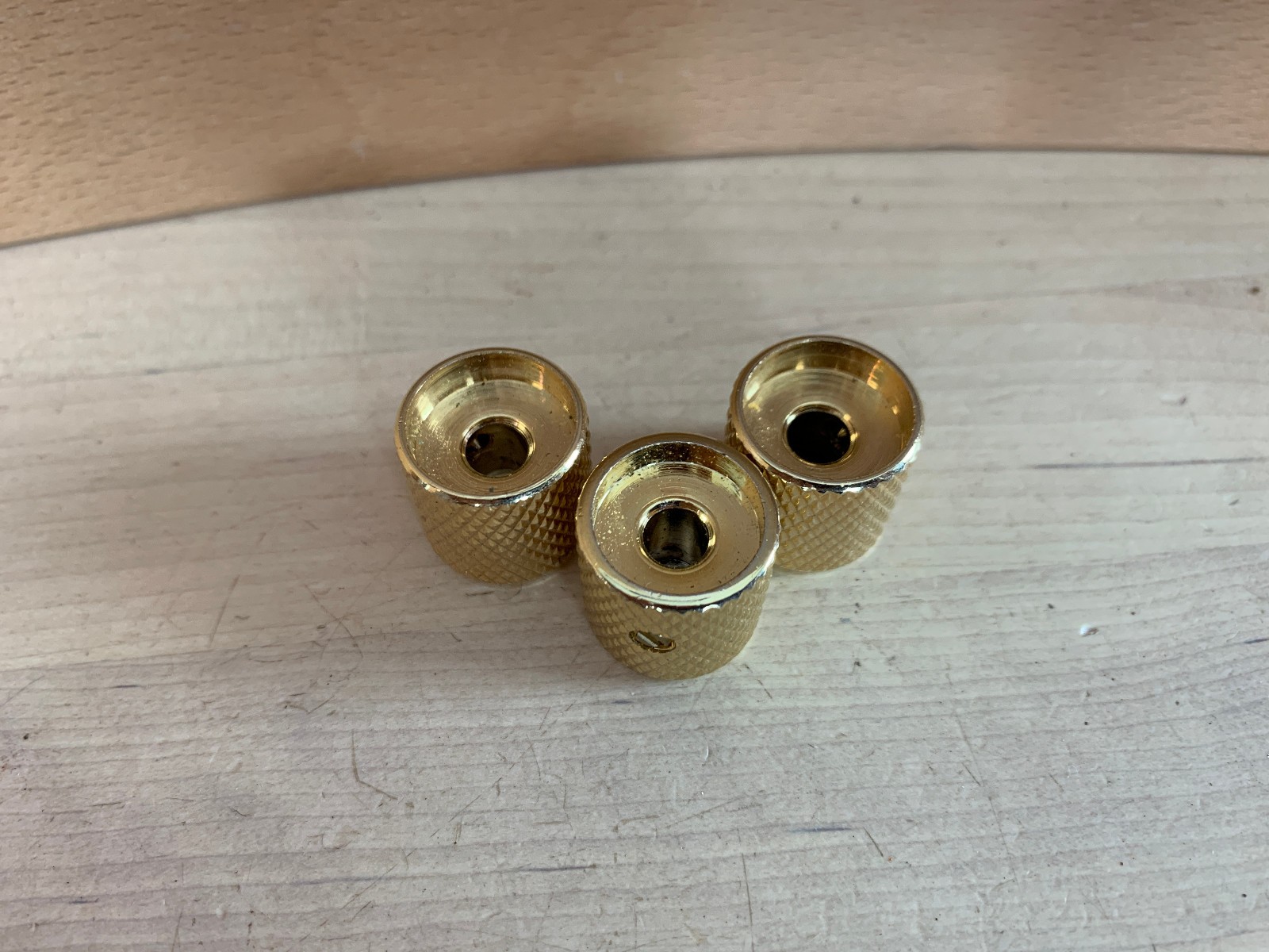 Guyker Lot of 3 Gold Flat Top Electric Guitar Pot Control Knob Parts 6.5mm Shaft
