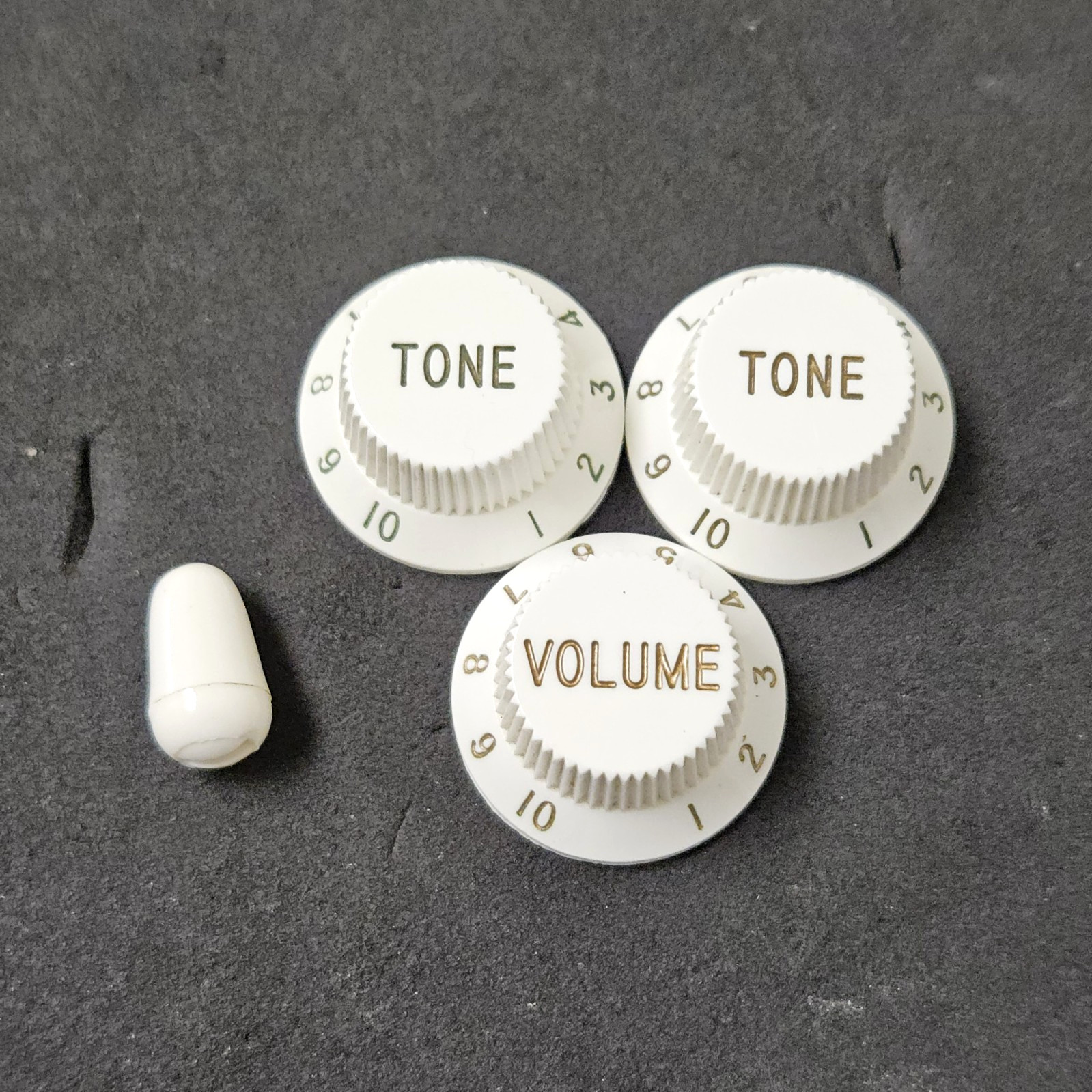 1990’s White Fender Strat Plus Volume & Tone Knobs Set – USA Electric Guitar 90s