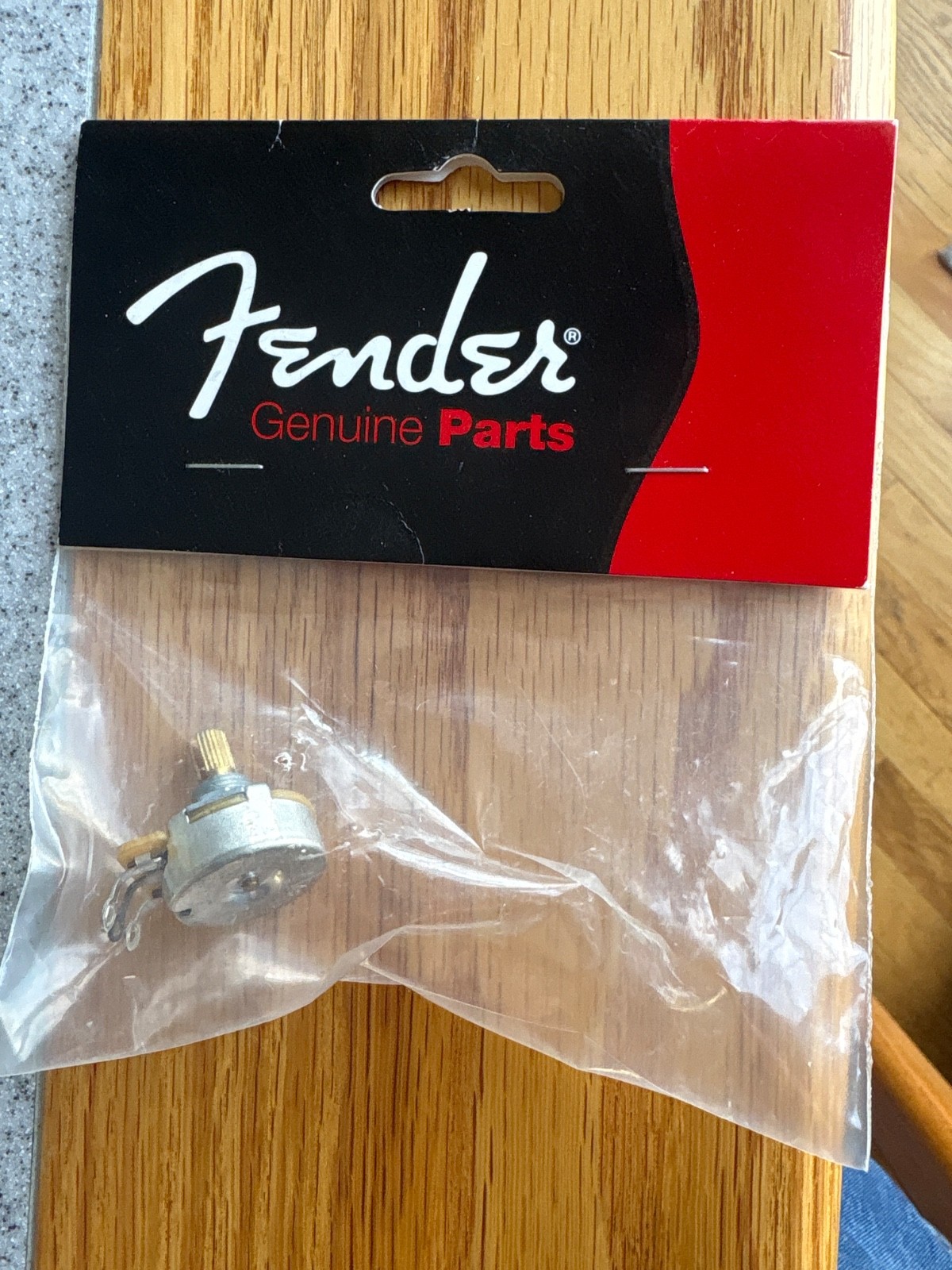 Fender 250k 10% Taper Split Shaft CTS Pot 0013446000