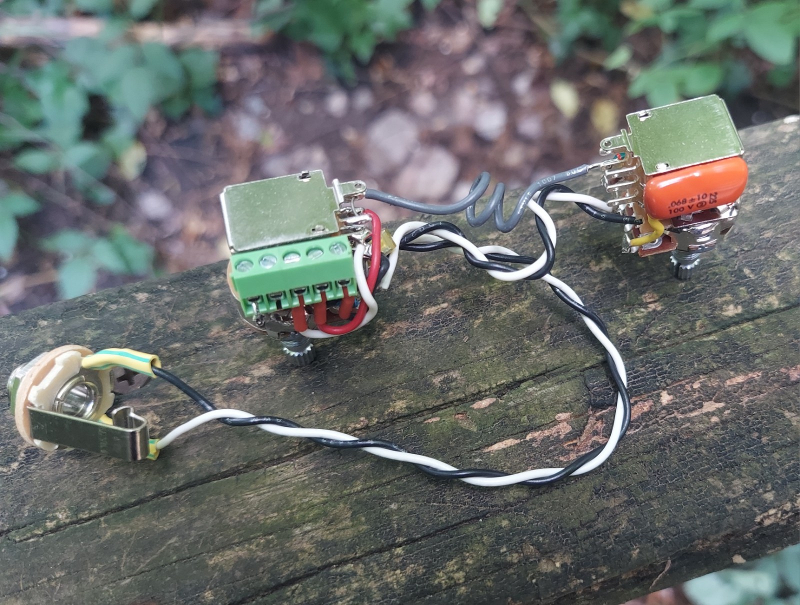 Solderless LP jr Humbucker Wiring Harness Series/Split/Parallel 5/16 Push Pulls
