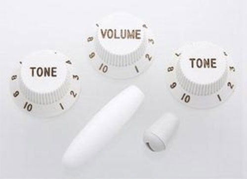 Allparts PK 0178-025 Strat® Style Knob Kit – USA & Metric – White