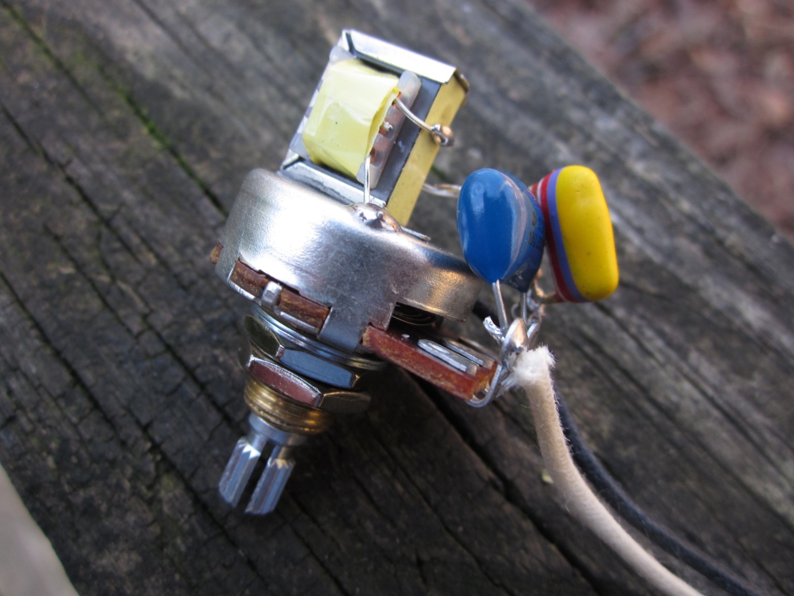 Passive Cocked Wah Tone Pot Bourns Mid range Position KellingSound