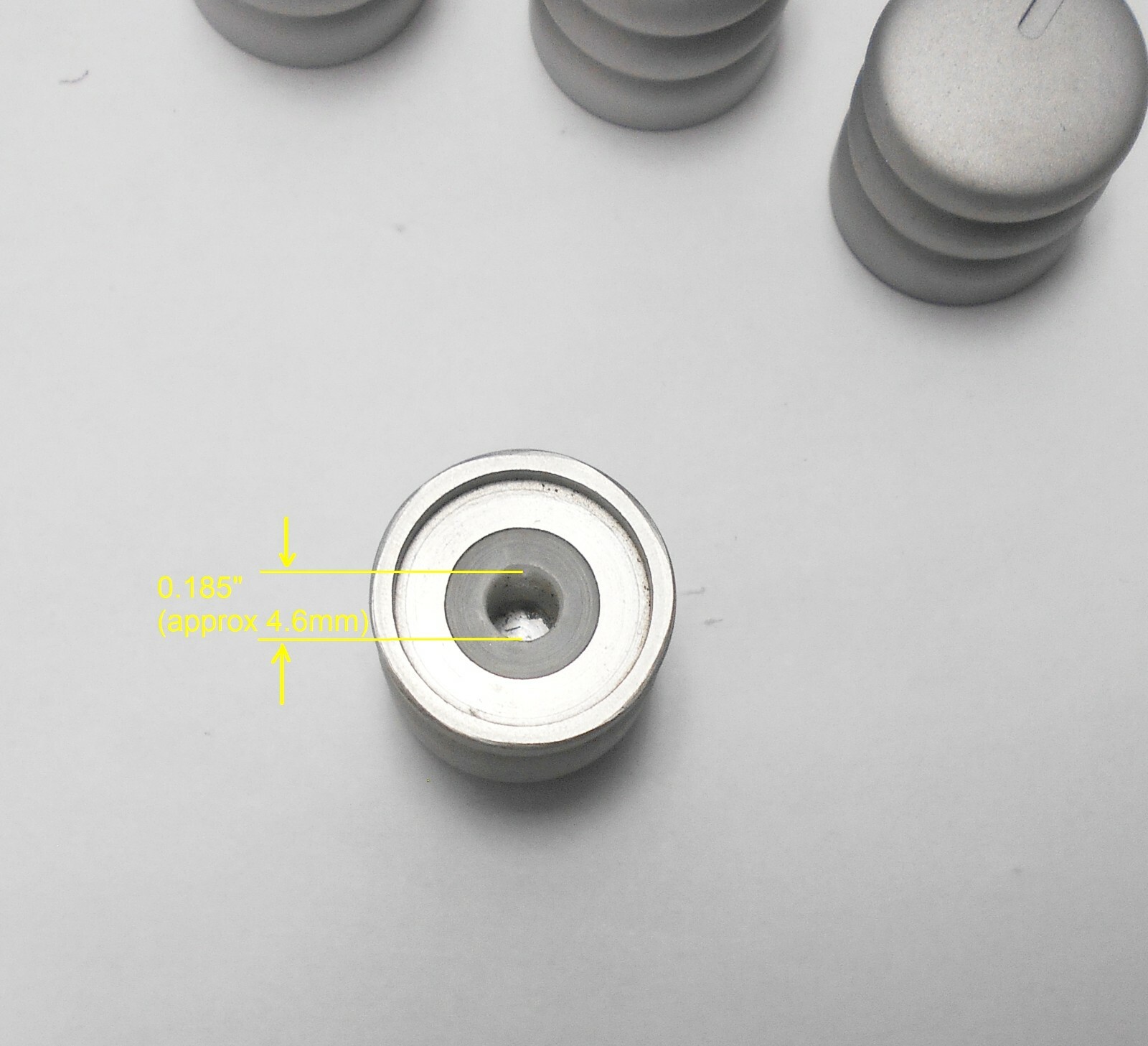 Hipshot Machined Amp Knobs Aluminum Satin QTY-(4) – NOS