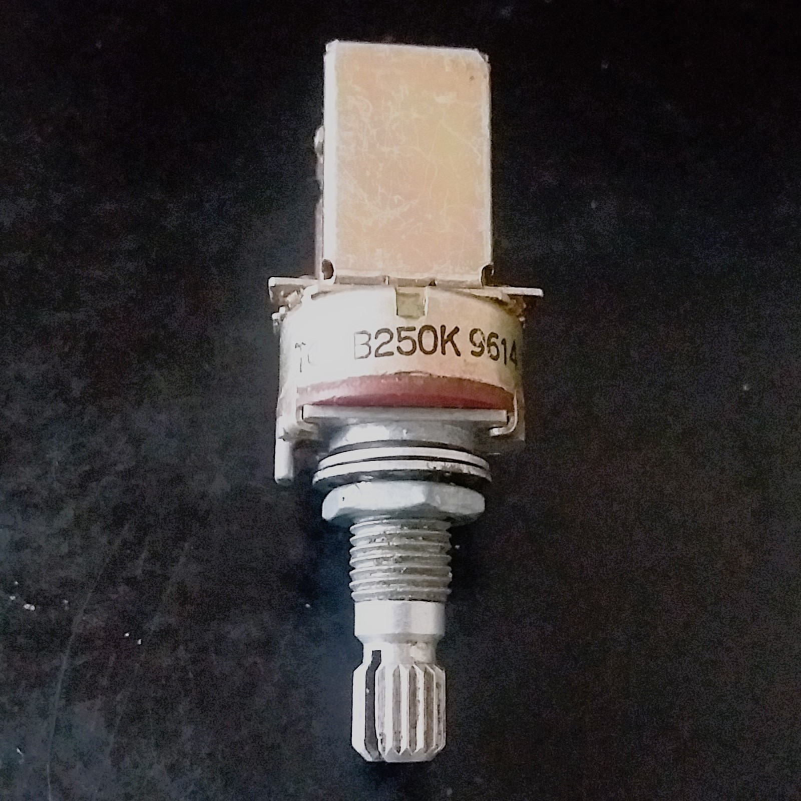 Vintage NOS 250k push pull potentiometer
