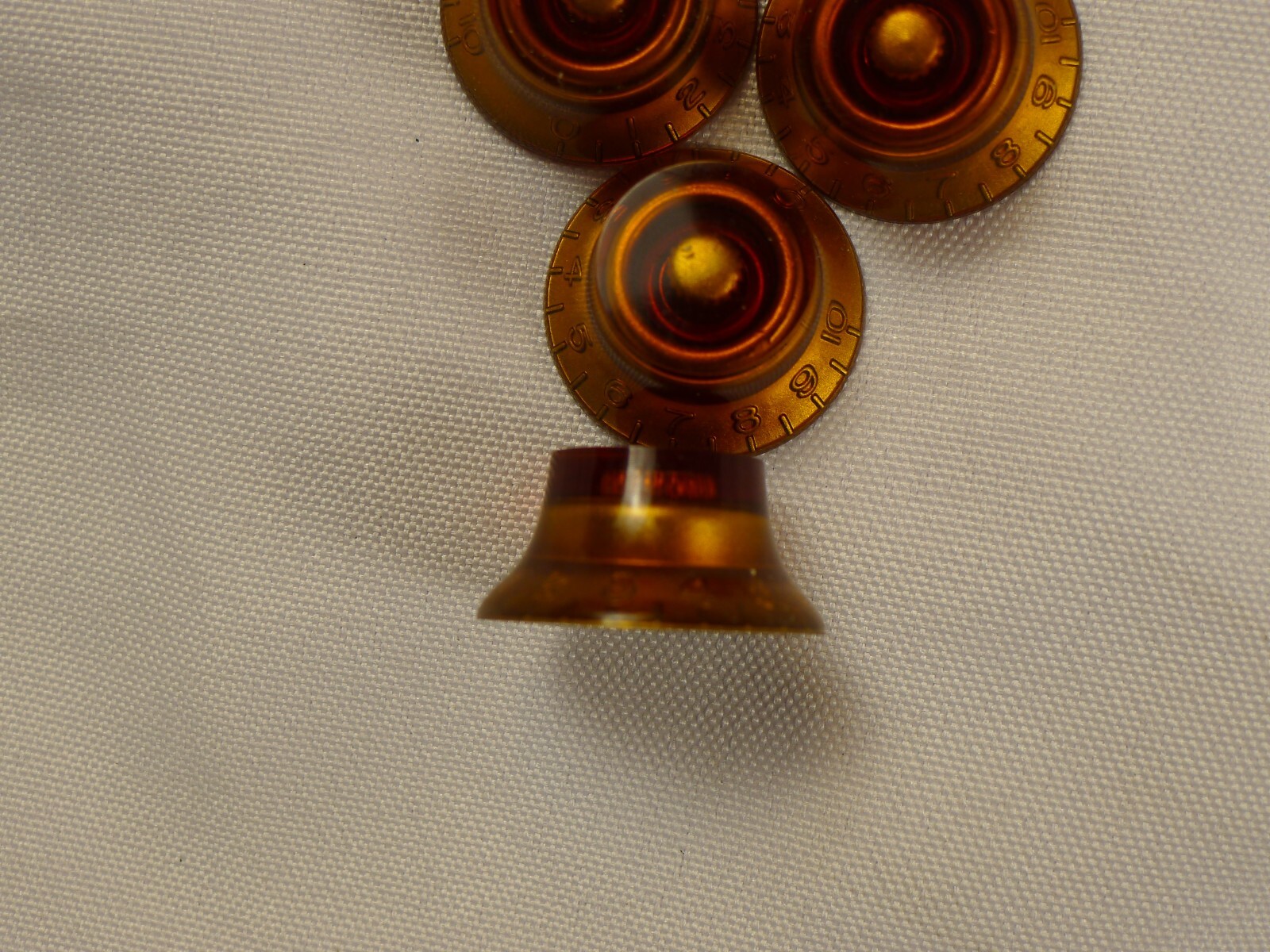 Pack of 4 pieces Genuine Epiphone Bell Hat Speed Knobs Amber US Ship