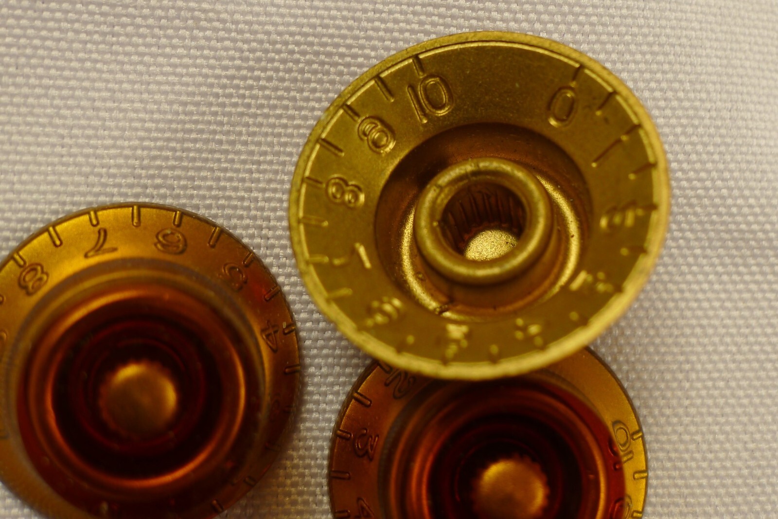 Pack of 4 pieces Genuine Epiphone Bell Hat Speed Knobs Amber US Ship
