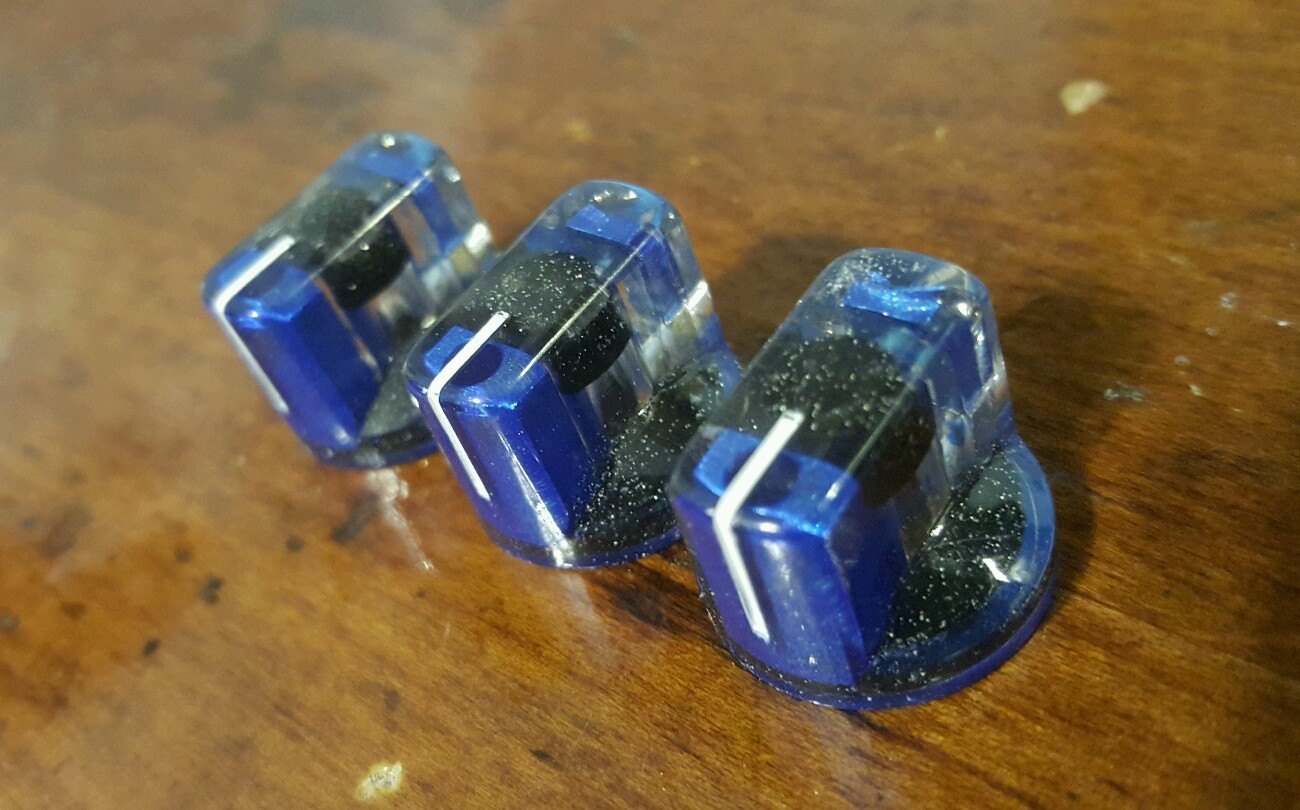 20 JAT Pointer Knobs With Set Screw, Fits Guitar Amps/Pedals.. Met Blue/Black Fk