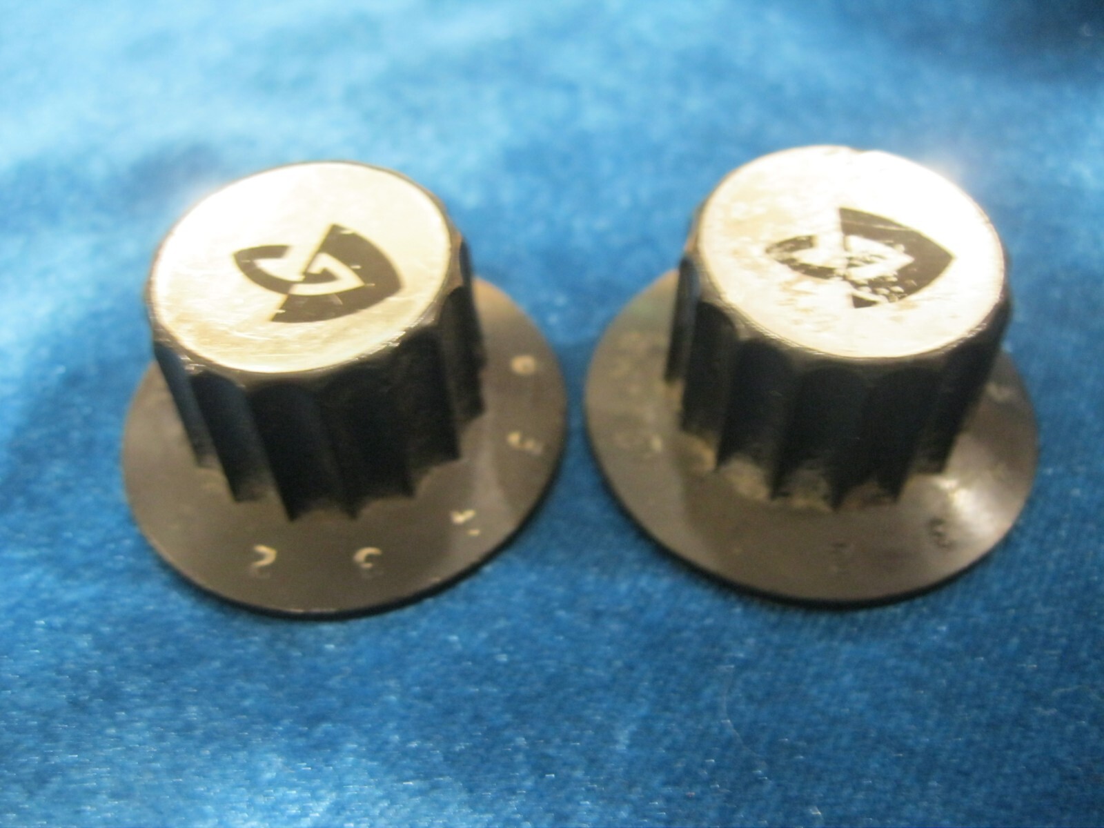 Two Vintage 60’s 70’s 1-9 GUILD Knobs for Bluesbird Starfire S-100 M-75 M-85