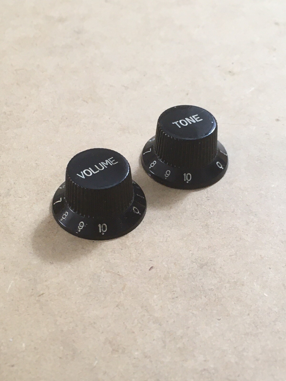 2 Vintage Fender Japan E Series Squier Bullet Strat Knobs FujiGen Aged Black MIJ