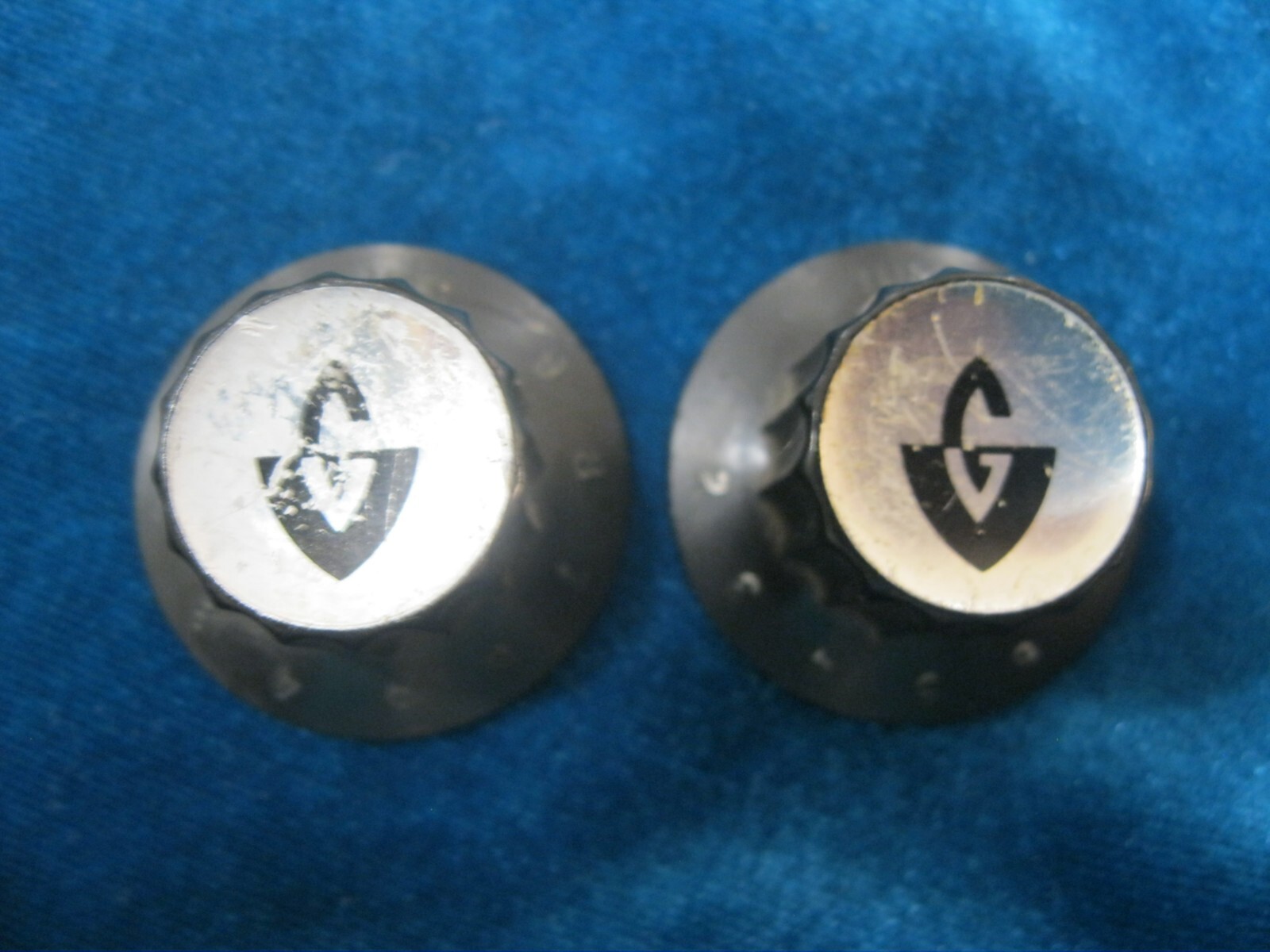 Two Vintage 60’s 70’s 1-9 GUILD Knobs for Bluesbird Starfire S-100 M-75 M-85