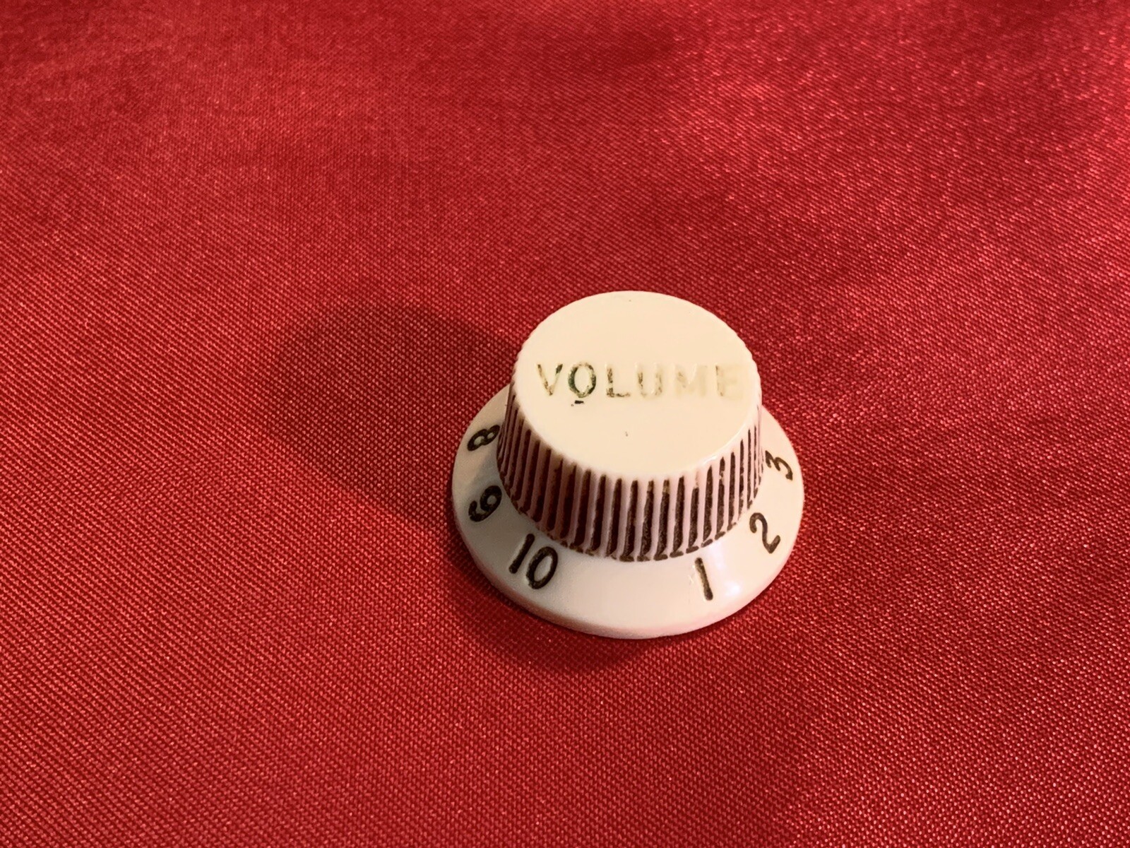 USA Fender Stratocaster Guitar Volume Knob White 1970s Part