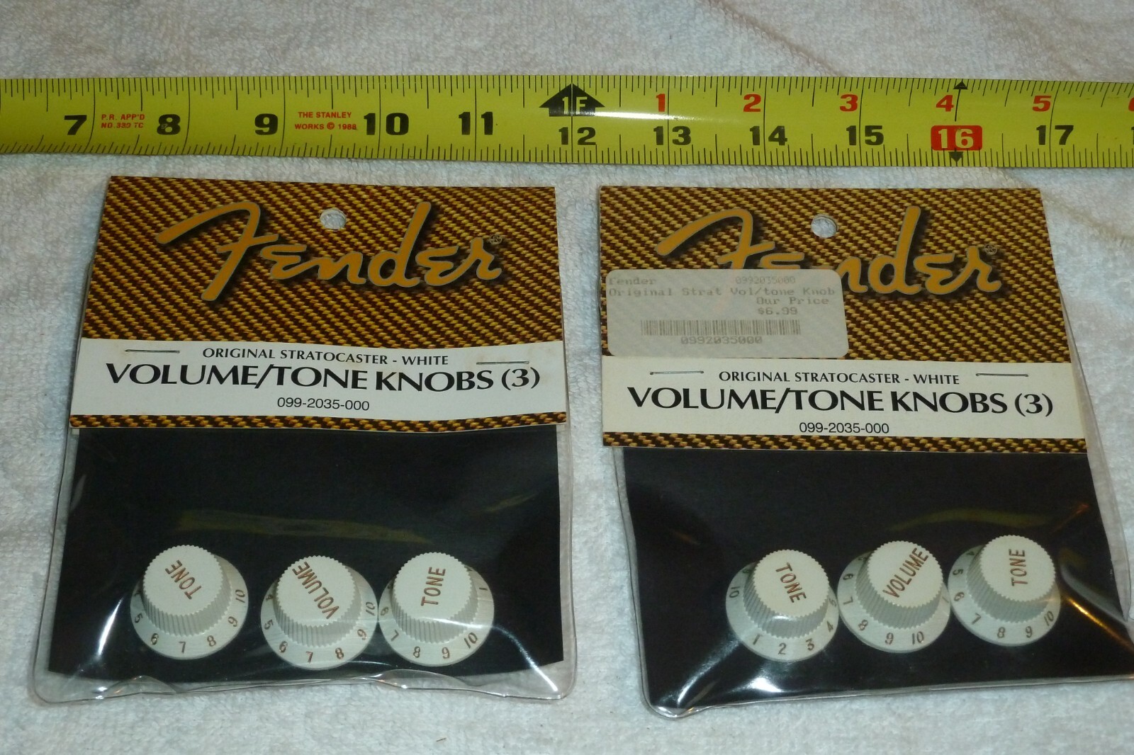 2 Pk Fender Original Stratocaster Guitar White Knobs # 099-2035-000 – Item NW-2