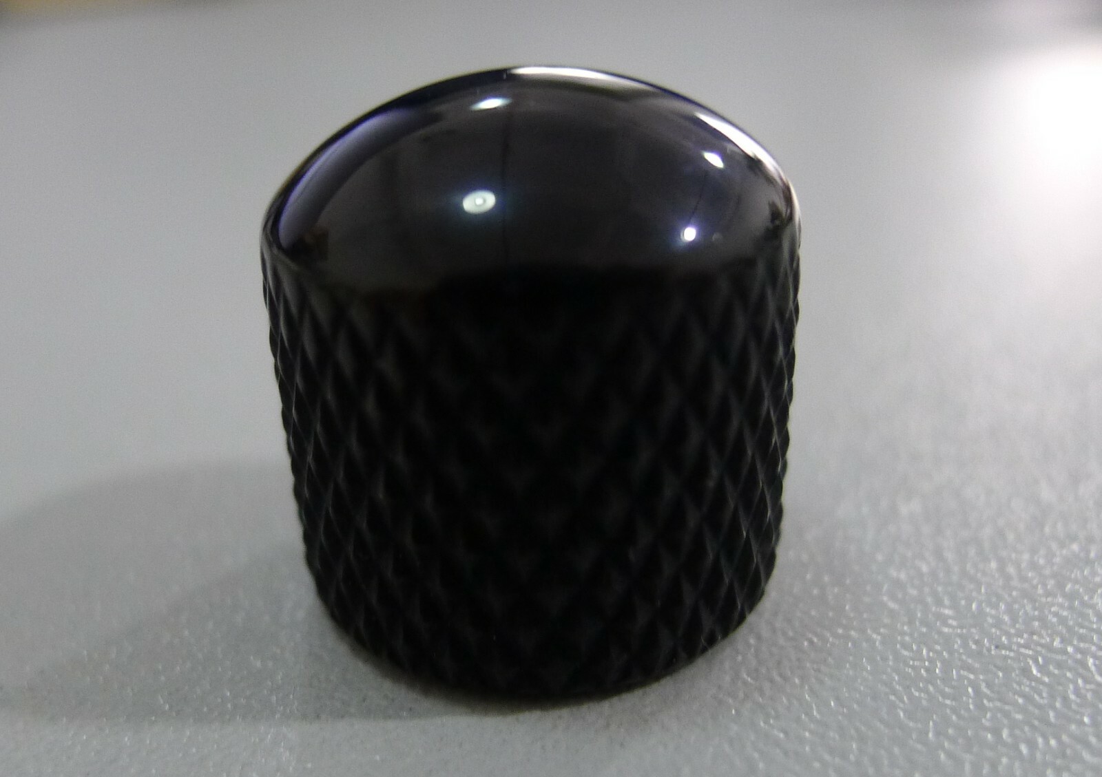 1 Piece Guitar Metal Dome Knob For 1/4″ Split Shaft Pot 18.5mm x 18.5mm Black