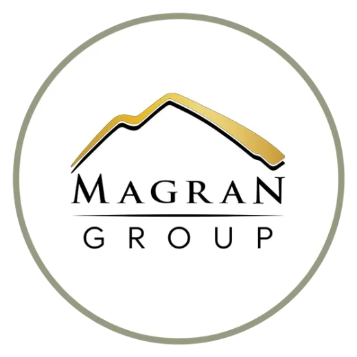 PROPERTY & REAL ESTATE logo 2